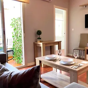 https://centro-historico-de-malaga-a-tan-solo-50m-de-casa-natal.es-andalucia.com